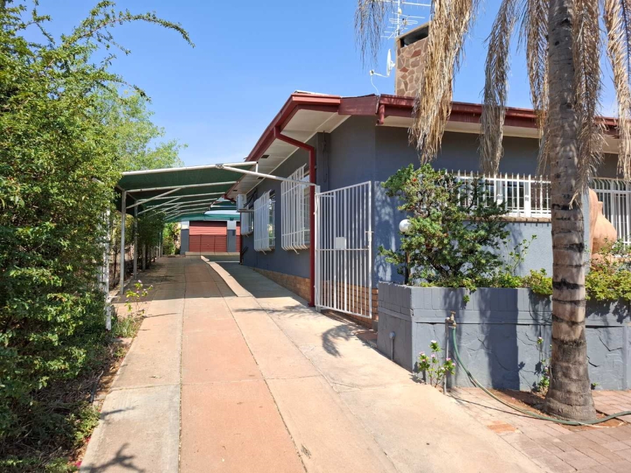 3 Bedroom Property for Sale in Die Rand Northern Cape